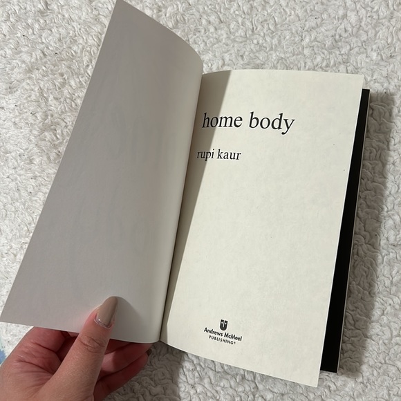 Home Body by Rupi Kaur - Picture 2 of 2